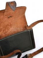 Fekete lovas női válltáska, bőr, 20×16 cm