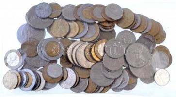 Vegyes külföldi fémpénz tétel 581g-os súlyban T:vegyes Mixed coin lot in 581g net weight C:mix