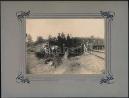 1904 Badacsonylábdihegy vasúti szerencsétlenség fotója kartonon Karton méret: 28x22 cm