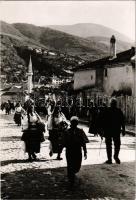 Prizren, Markttag / market day, folklore, photo (non PC)