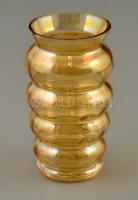 Enyhén irizáló, bordázott sárga üvegvázácska, nagyon apró csorbákkal, m: 11 cm