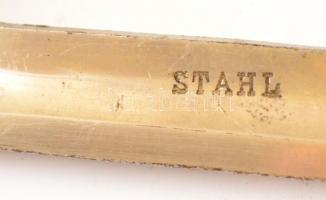 cca 1930 Korcsolyapár + kulcs