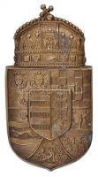 Bronzból készült magyar középcímer akasztóval. 8,5x4,5 cm