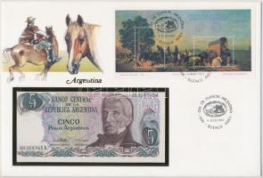 Argentína 1983-1984. 5P borítékban, alkalmi bélyeggel és bélyegzéssel T:I  Argentina 1983-1984. 5 Pesos in envelope with stamps and cancellations C:UNC