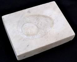 Jelzés nélkül: Élet, márvány, 15×12×3 cm
