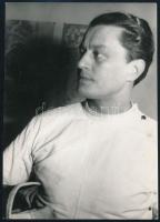 cca 1940 Gerevich Aladár olimpiai bajnok kardvívó sajtófotója 13x18 cm