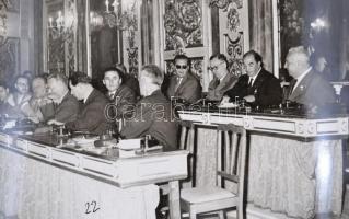 1960 Firenze, Vadászati Világkiállítás 35 db fotó. Sajtófotók, részben feliratozva. 12x18 és 24x18 c...