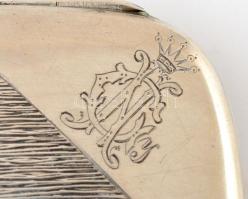 Díszes ezüst (Ag.) cigarettatárca, Nyírő Gyula orvos monogramjával, jelzett, 9×9×1,5 cm, nettó 99 g