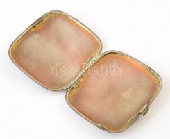 Díszes ezüst (Ag.) cigarettatárca, Nyírő Gyula orvos monogramjával, jelzett, 9×9×1,5 cm, nettó 99 g