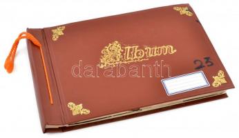 Modern külföldi képeslapok, fotók, igényes műbőr albumban. 32x23 cm