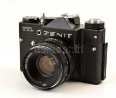 Zenit TTL fényképezőgép, Helios 44M 2/58 objektívvel, saját tokjában, dobozában, leírással, újszerű ...