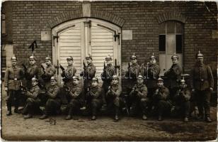 1915 Erlangen, German soldiers in front of the barracks photo (EK)