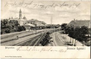 1904 Győr, vasútállomás vonatokkal. Berecz Viktor kiadása / Bahnhof / railway station
