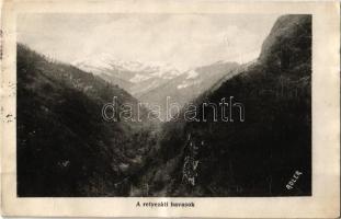 17 db régi erdélyi városképes lap, közte néhány fotó / 17 pre-1945 Transylvanian town-view postcards...