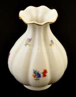 Zsolnay virágmintás váza, matricás, jelzett, kis kopásnyomokkal, m: 11 cm