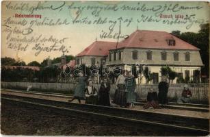 1911 Balatonberény, Armuth telep, Fürdő szálloda, villa, gyerekek a vasúti síneken (fl)