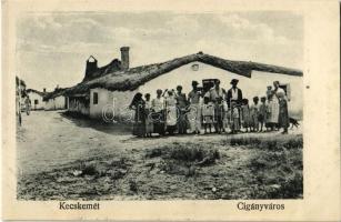 Kecskemét, Cigányváros, cigány család, folklór. Kiadja Burián Lajos / Gypsy folklore