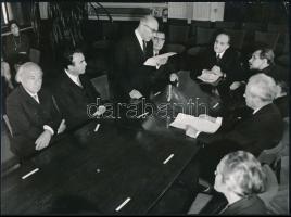 1970 Bartók Béla Emlékbizottság ülése az MTA-n, feliratozott, pecséttel jelzett, feliratozott sajtófotó, 24×18 cm