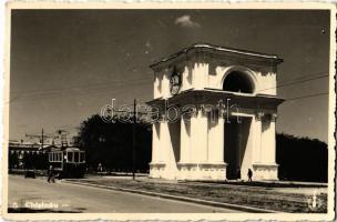 1940 Chisinau, Kisinyov, Kisjenő, Kichineff; The Triumphal Arch, tram