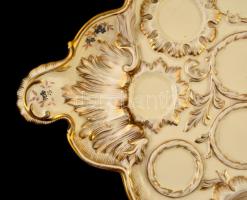 cca 1890 Fischer Budapest tálca, kézzel festett, aranyozott  porcelánfajansz, jelzett  "Fischer...