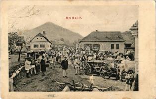 1907 Kudzsir, Kudsir, Cugir; Piac tér, árusok ökrös szekerekkel. Adler fényirda / market vendors with ox carts (EK)