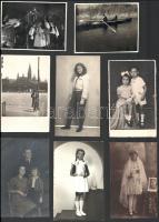 cca 1900-1950 Vegyes fotó tétel, strand, tenisz, családi képek, 50 db, 5×3 és 14,5×10 cm közötti méretekben