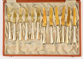 Ezüst nyelű süteményes készlet saját (sérült) dobozában. Jelzett