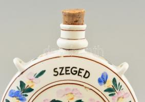 Kispesti Porcelángyár  Szegedi emlék kulacs. Kézzel festett. Jelzett. 16 cm
