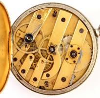 Ezüst (Ag.) zsebóra kulccsal, lánccal, jelzett, működik, bruttó 84,4 g