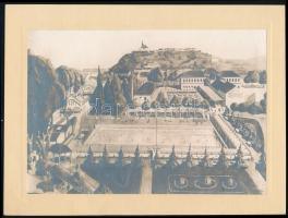 1927 Az esztergomi Szent István Artézi Fürdő nagymedence építéskori látványtervének fotója, kartonra ragasztva, szép állapotban, 15×22 cm