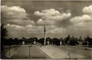 58 db MODERN magyar városképes lap a 60-as évektől / 58 MODERN Hungarian town-view postcards from th...