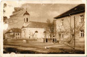 1948 Vágsellye, Schelle, Sala nad Váhom; utca, templom / street, church (felszíni sérülés / surface damage)