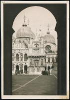 1924 Velence (Olaszország), 9 db vintage fotó, egy része feliratozva, 11,5x17,5 cm és 13x18 cm közöt...