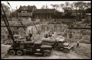 1987 Budapest, felszíni metróépítkezés Újpesten, az Árpád úton, 37 db vintage negatív, 24x36 mm