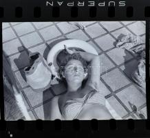 cca 1960 Kotnyek Antal (1921-1990) budapesti fotóriporter hagyatékából cca 555 db vintage negatív ve...