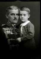 cca 1943 Katonai kitüntetések és viselőjük (tisztek és bakák), 13 db vintage üveglemez negatív Moson...