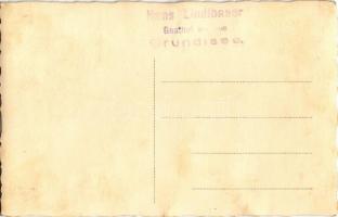 Grundlsee, Hans Lindlbauer Gasthof am See / restaurant interior with musicians. photo