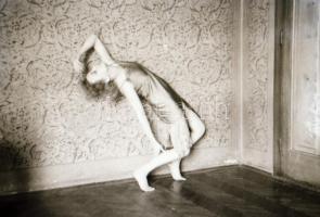 cca 1930 Mozdulatművészről készült felvételsorozat, 13 db vintage negatív, Fekete György (1904-1990)...