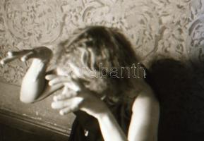 cca 1930 Mozdulatművészről készült felvételsorozat, 13 db vintage negatív, Fekete György (1904-1990)...