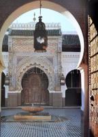 Michael Brett-Werner Forman: A mórok. Az iszlám nyugaton. Fordította Zala Tamás. Bp., 1985, Gondolat...