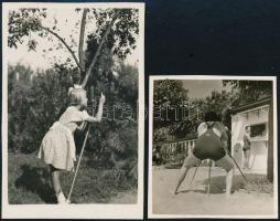 cca 1936 Ötlábú fényképészek, 2 db jelzés nélküli vintage fotó Thöresz Dezső (1902-1963) békéscsabai gyógyszerész és fotóművész hagyatékából, 6x5,3 cm és 8,5x6 cm