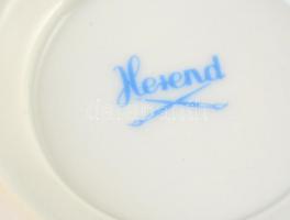 Herendi csipkebogyó mintás bonbonier, kézzel festett, jelzett, apró kopásnyomokkal, m:8 cm, 15×11 cm