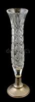 Csiszolt ólomkristály váza fém talppal, hibátlan, jelzés nélkül, m: 23 cm