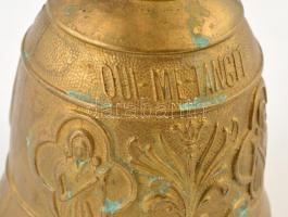 Bronz harang, "qui me tangit, vocem meam audit" felirattal, öntött, kopásokkal, m: 19 cm +...