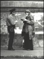 cca 1981 Nagy Gy. György fotóművész pecséttel jelzett fotósorozata, 4 db vintage fotó (Elmesélem), a...