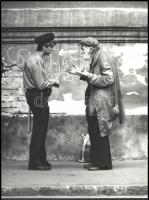 cca 1981 Nagy Gy. György fotóművész pecséttel jelzett fotósorozata, 4 db vintage fotó (Elmesélem), a...