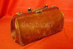 Régi orvosi bőrtáska