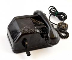 2 db régi tekerős bakelit telefon, karcolásokkal, 21×15x11 cm