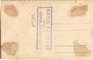 Ilosva, Irsava, Irshava; utcakép falu ünnepségkor, épülő templomtorony munkásokkal, Goldberg Sámuel ...