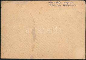 1930 Budaörs, lovas bandérium hálaadás napján, kartonra kasírozott fotó, sarka sérült, hátoldalon fe...